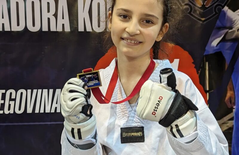 Uma Omanović, Kanita Zukić i Sara Milićević ZLATNE na Otvorenom KUPU Federacije BiH i KUPU Ambasadora Koreje u Taekwondou.