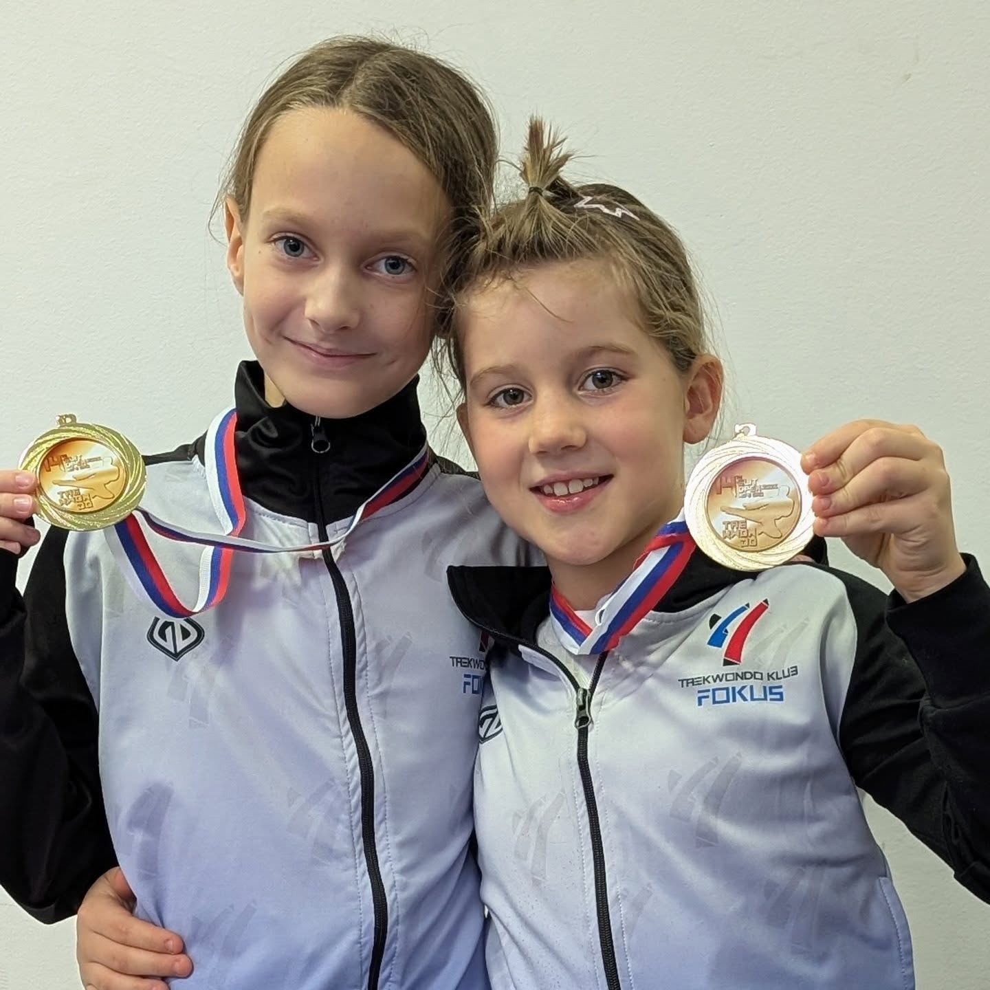 DALAL DEDIĆ I ENA KAMBEROVIĆ – ZLATNE NA ELIT OPEN 2025!  u Novom Sadu